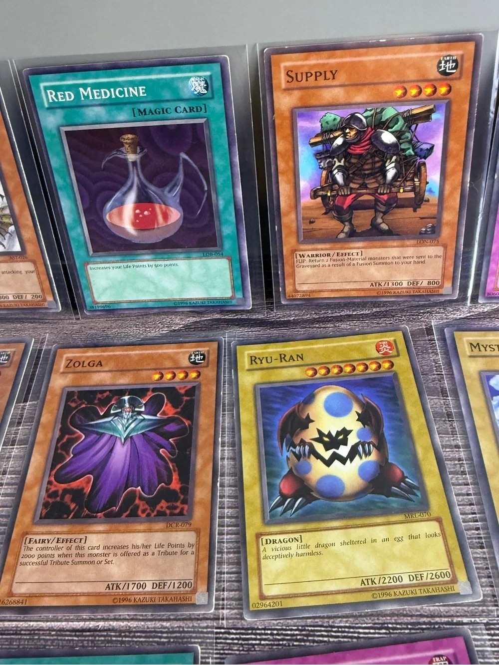 Yu-Gi-Oh! Lot of 20 Vintage Cards • Monsters/Spells/Traps Mix